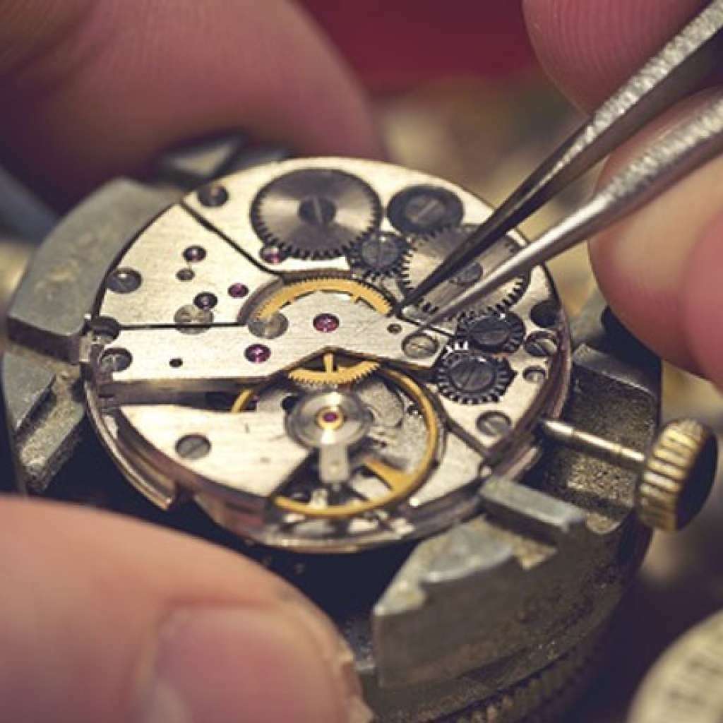 broken automatic watch for repair