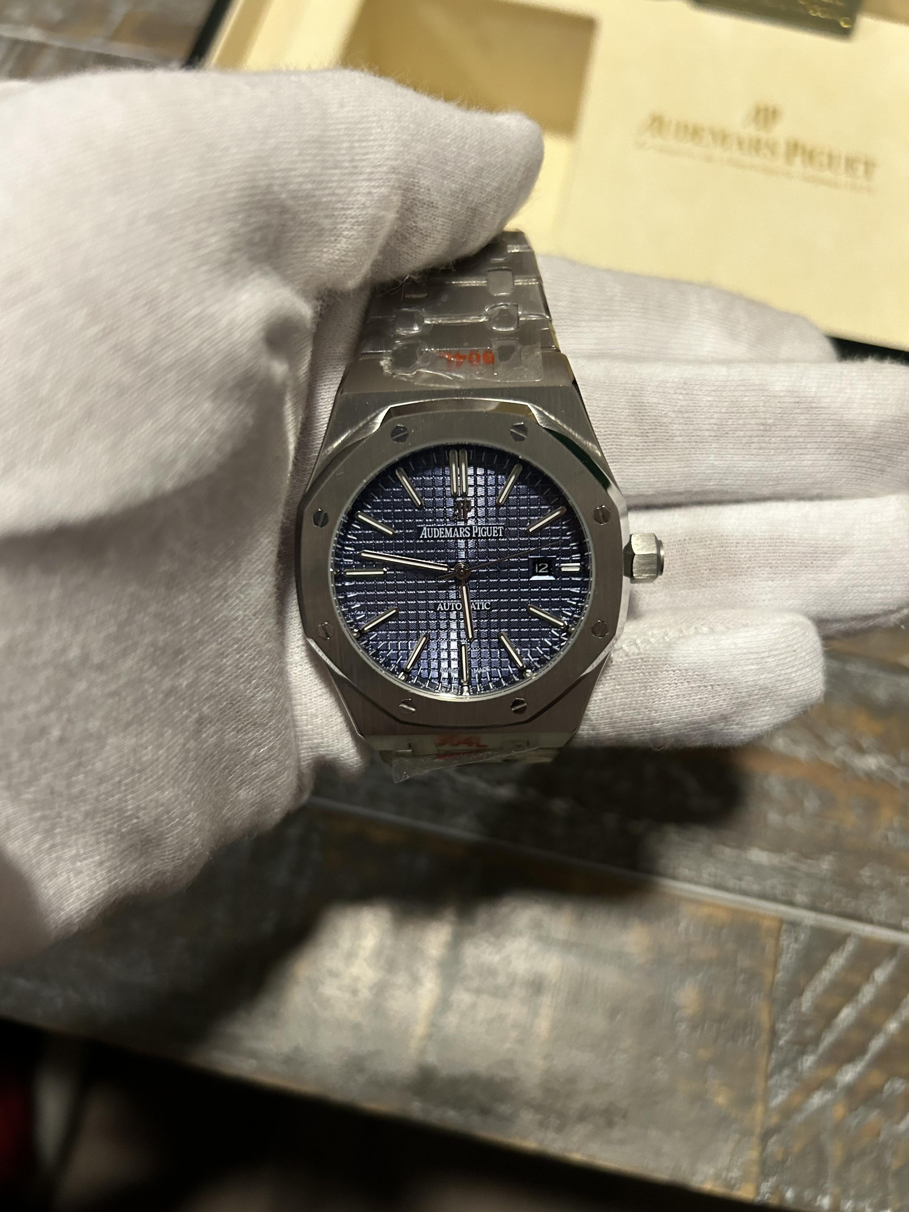 Audemars Piguet Royal Oak Review: Reddit Insights for Singapore Buyers