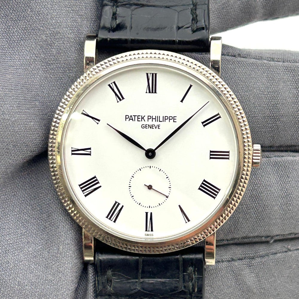 Patek Philippe Calatrava 5119G Review: Timeless Elegance and Value