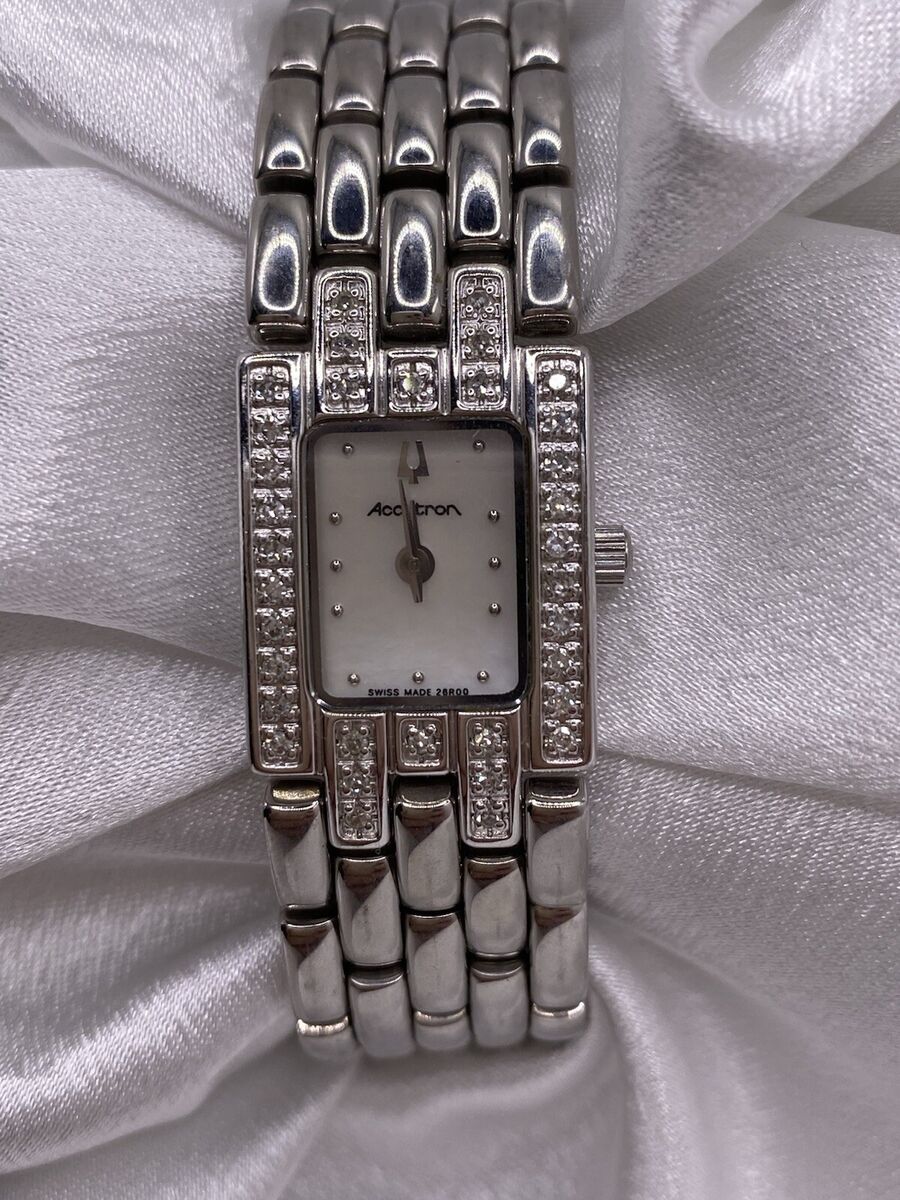 Vintage Bulova Diamond Watch for Women: Timeless Elegance and Luxury